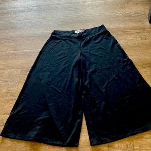 White House black market flood pants size S length is 30inches